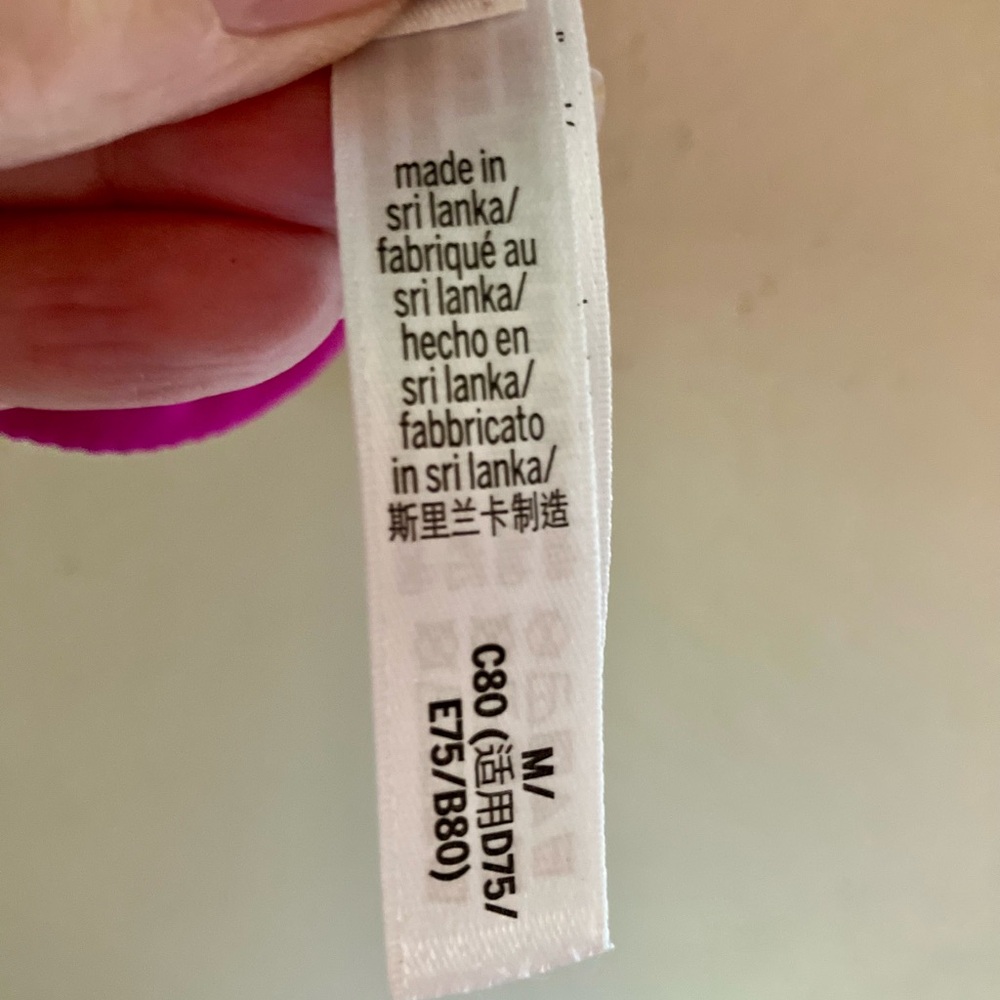 Victoria's Secret Like New Strappy Pink Sport Sports Bra. - Picture 7 of 10